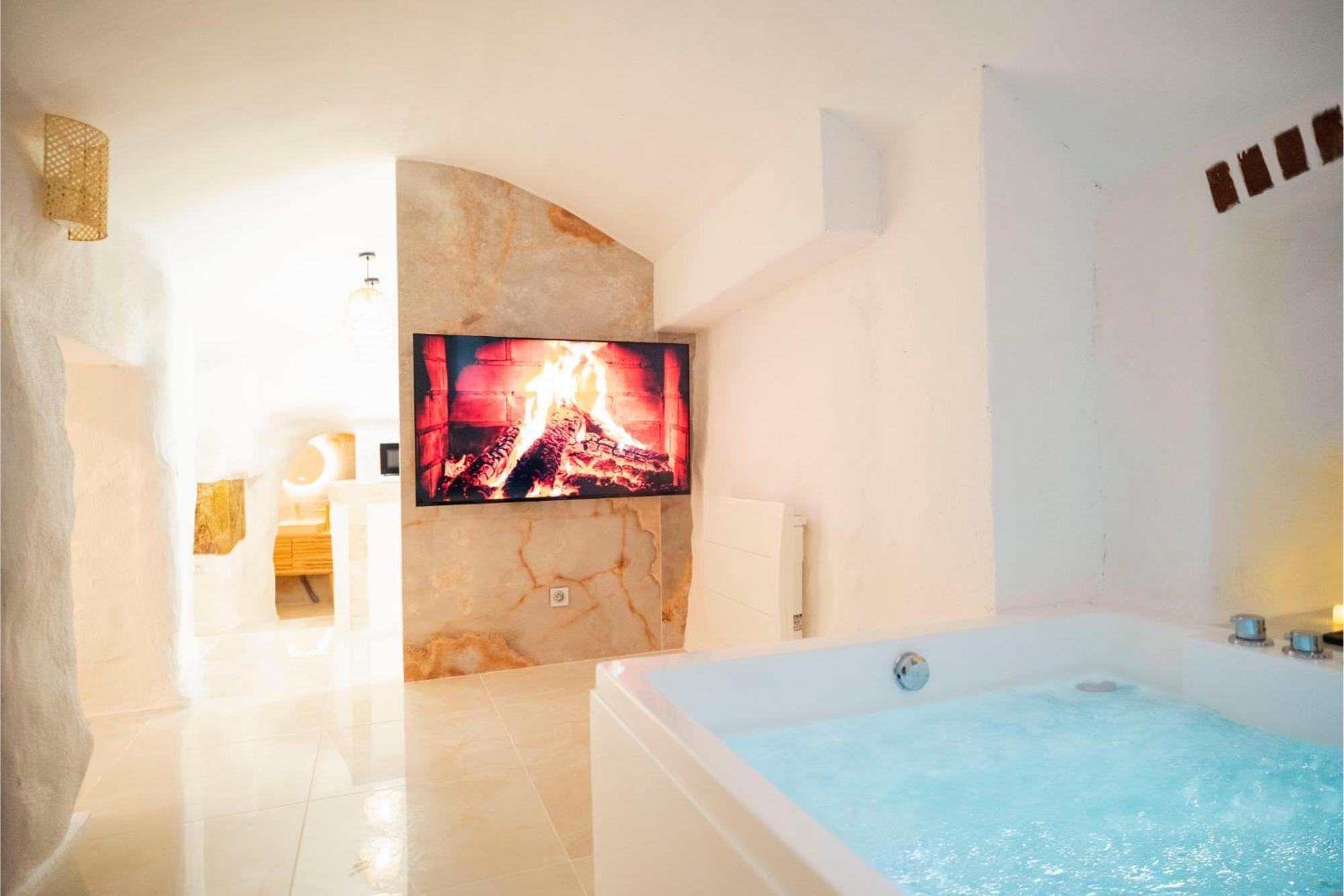 Le Temple D'Aphrodite, Appartement Avec Spa Vienne  Extérieur photo