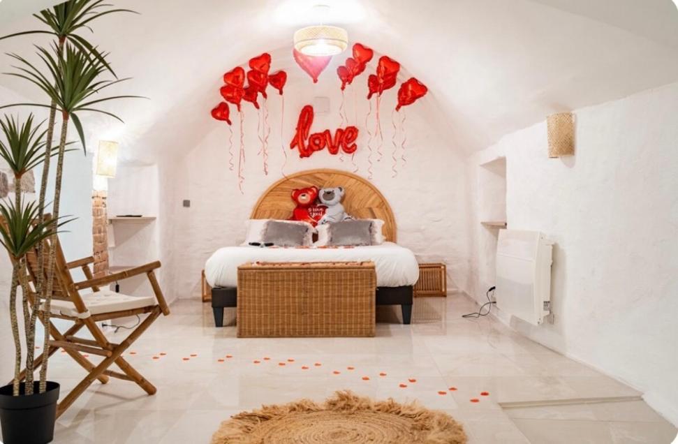 Le Temple D'Aphrodite, Appartement Avec Spa Vienne  Extérieur photo